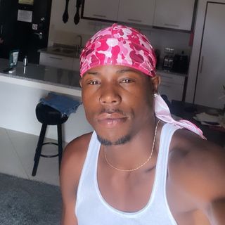KING OF 2000  🦍's profile picture, influencer in cape-verde