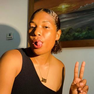 b🦋's profile picture, influencer in papua-new-guinea