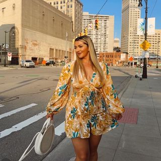 C H L O É    P A T T O N ♡'s profile picture, influencer in united-kingdom