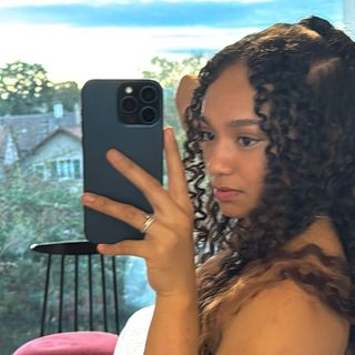 Zella Tilman's profile picture, influencer in east-timor