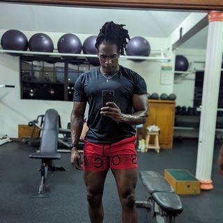 Giles Jr's profile picture, influencer in saint-vincent-and-the-grenadines
