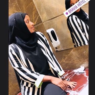 🧕🏻❤️✨'s profile picture, influencer in niger
