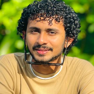 Ishfan 🇲🇻🇵🇸's profile picture, influencer in maldives