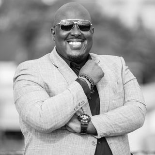 five zoe's profile picture, influencer in burundi
