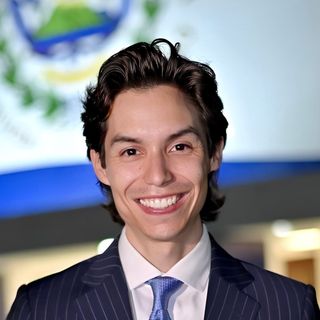 Rodrigo Ayala's profile picture, influencer in el-salvador