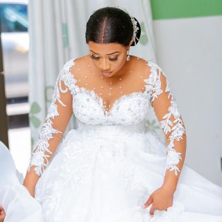 Yvees's profile picture, influencer in zambia